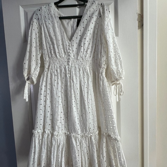 Dresses & Skirts - Taylor white eyelet dress size 10P